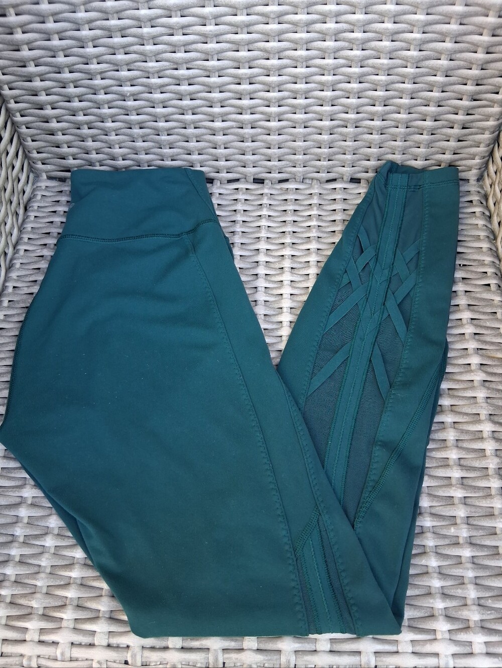 Lululemon High-Waist Teal Leggings with Lattice Side Detail